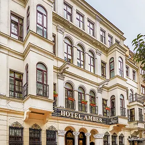 4* Hotell Amber &